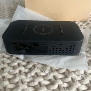 🤫 security camera 📷 & fast iPhone charger